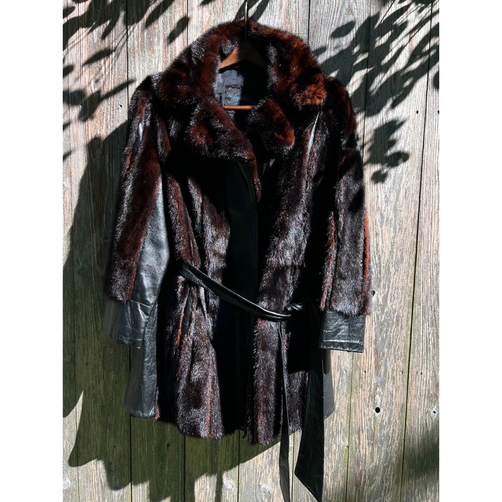 VTG Davidson's Glossy Mahogany Mink and Leather Vertical Pelts Belted Coat